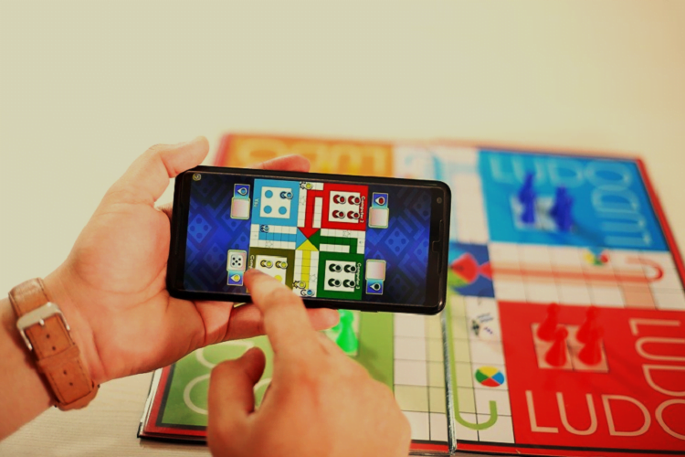 Play Ludo Game