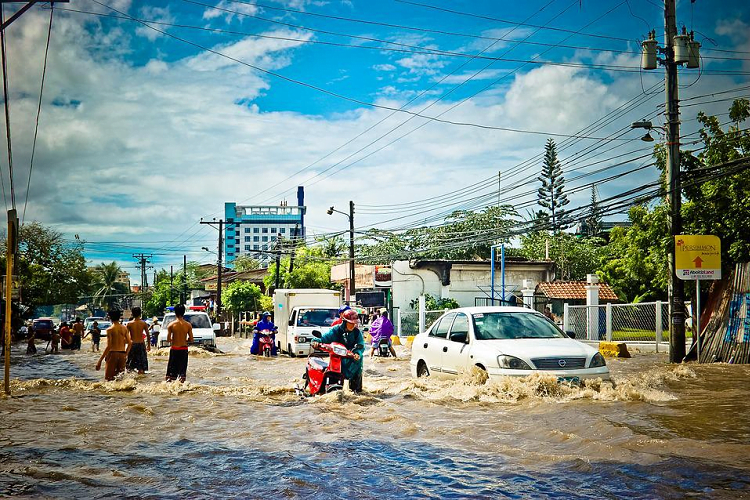 What is a flood? Types, Causes and Effects of Flood - The Run Time