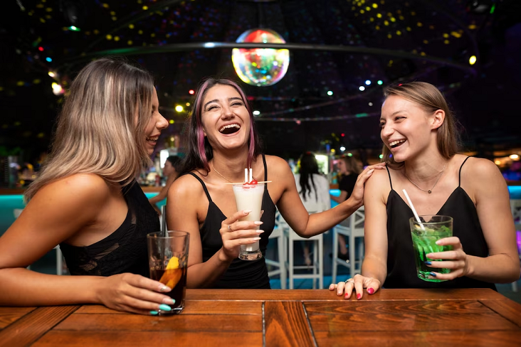 How To Plan A Fun And Safe Girls Night Out The Run Time 3780