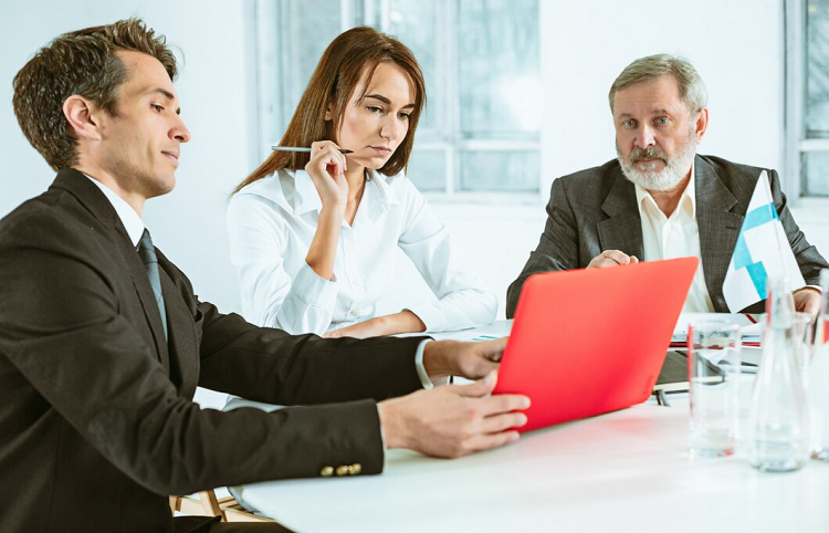 Outsourcing Litigation Services
