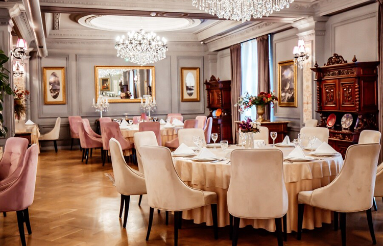 restaurant furniture